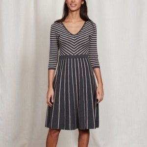 Striped V-Neck Fit & Flare Dress in Charcoal/White